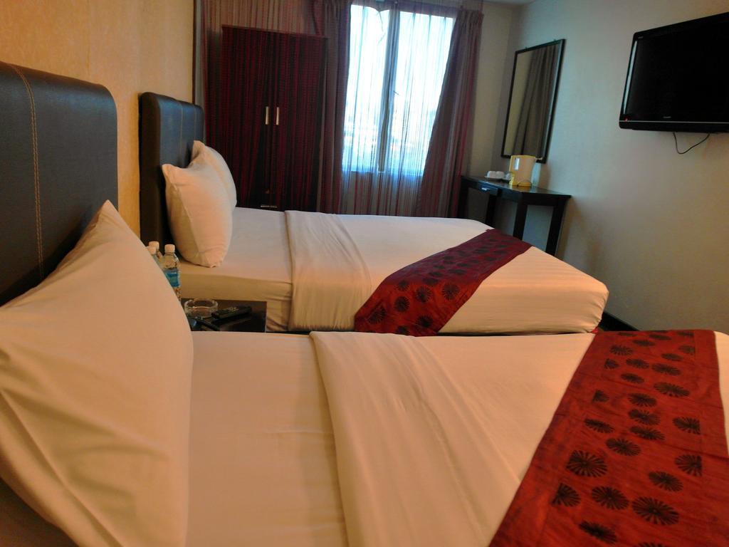 Le Hotel Kota Kinabalu Room photo