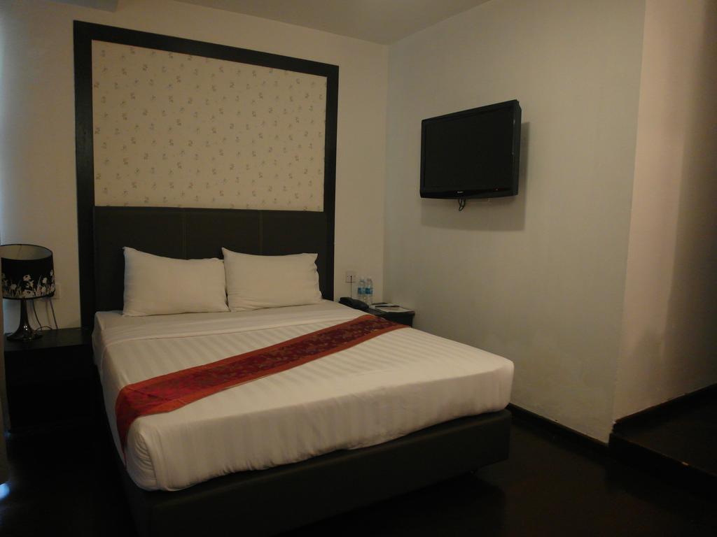 Le Hotel Kota Kinabalu Room photo